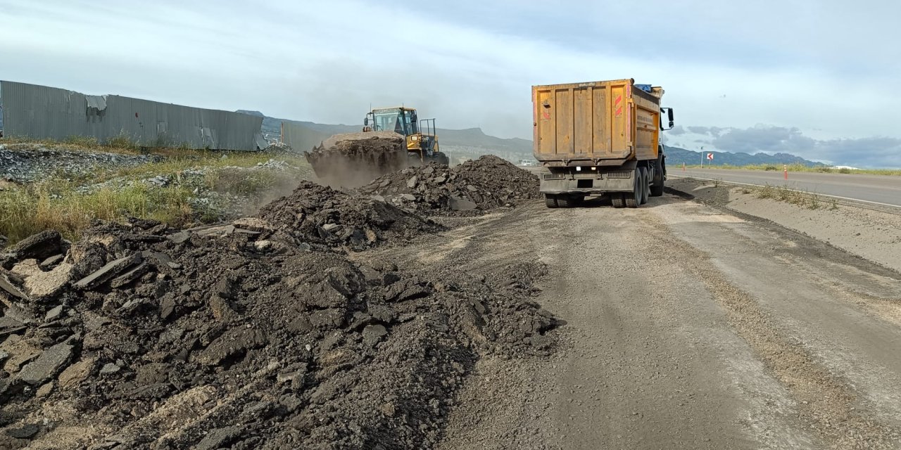 Şırnak Yollarında Yenileme:Toptepe Köyü Karayolunda  Çalışmalar  Başladı