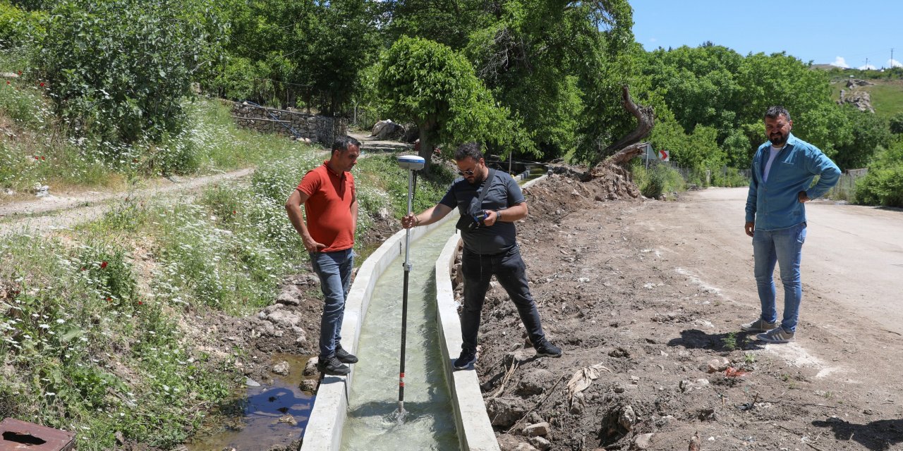 Diyarbakır Büyükşehir Belediyesi'nden  Çiftçilere Modern Sulama Sistemi