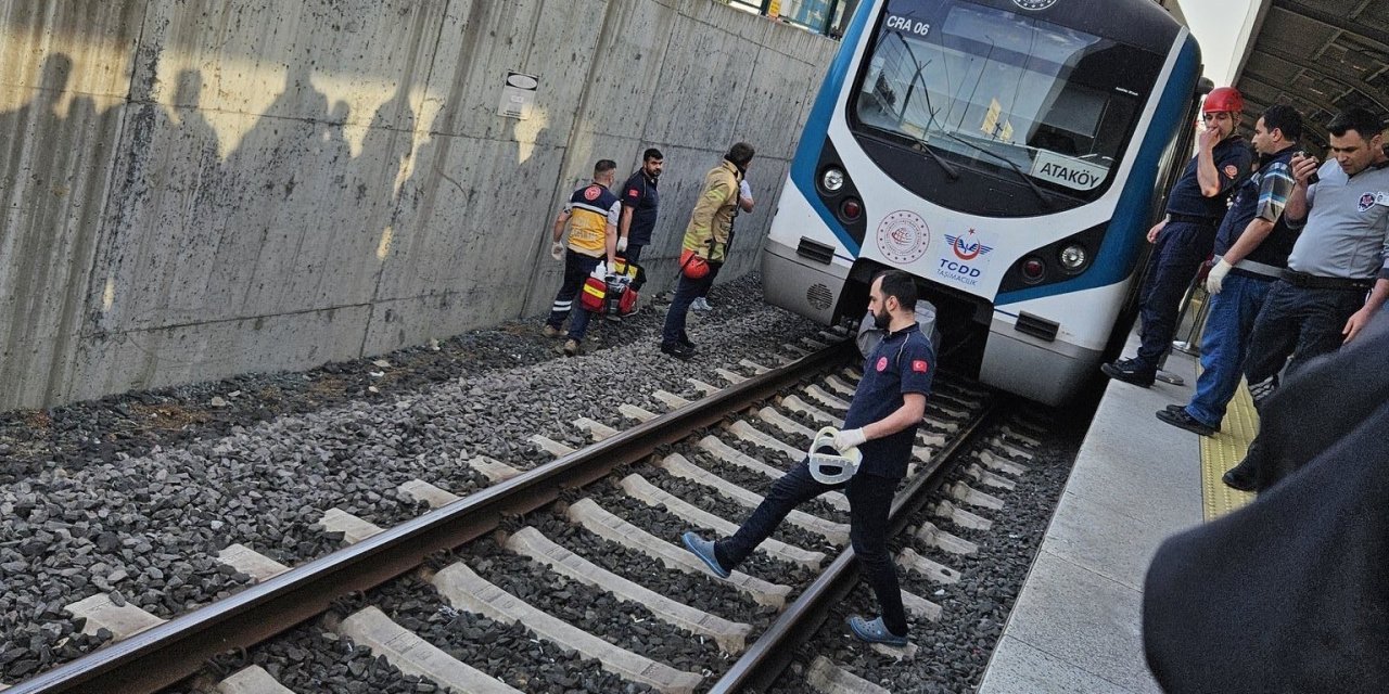 Marmaray’da bir kadın raylara atlayarak intihar etti
