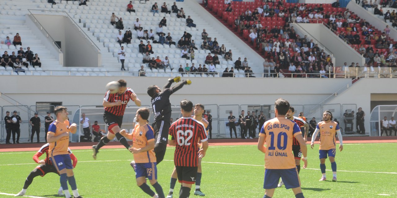 Şırnak Petrol Spor, BAL Ligine Yükselme Baraj Maçında Öz İdil Sporu 2-1 yendi