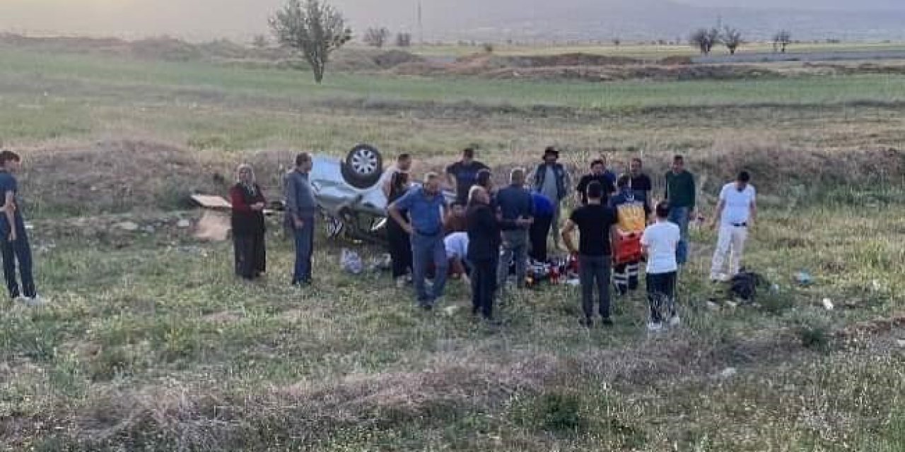 Antalya'da takla atan otomobildeki 2 kişi öldü 3 kişi yaralandı