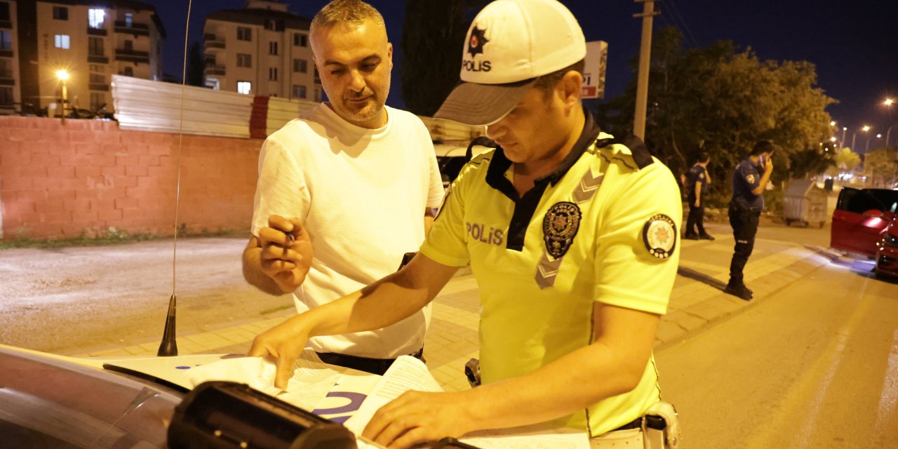 3. kez alkollü yakalanan sürücü, gülerek “İnsanlık hali” dedi