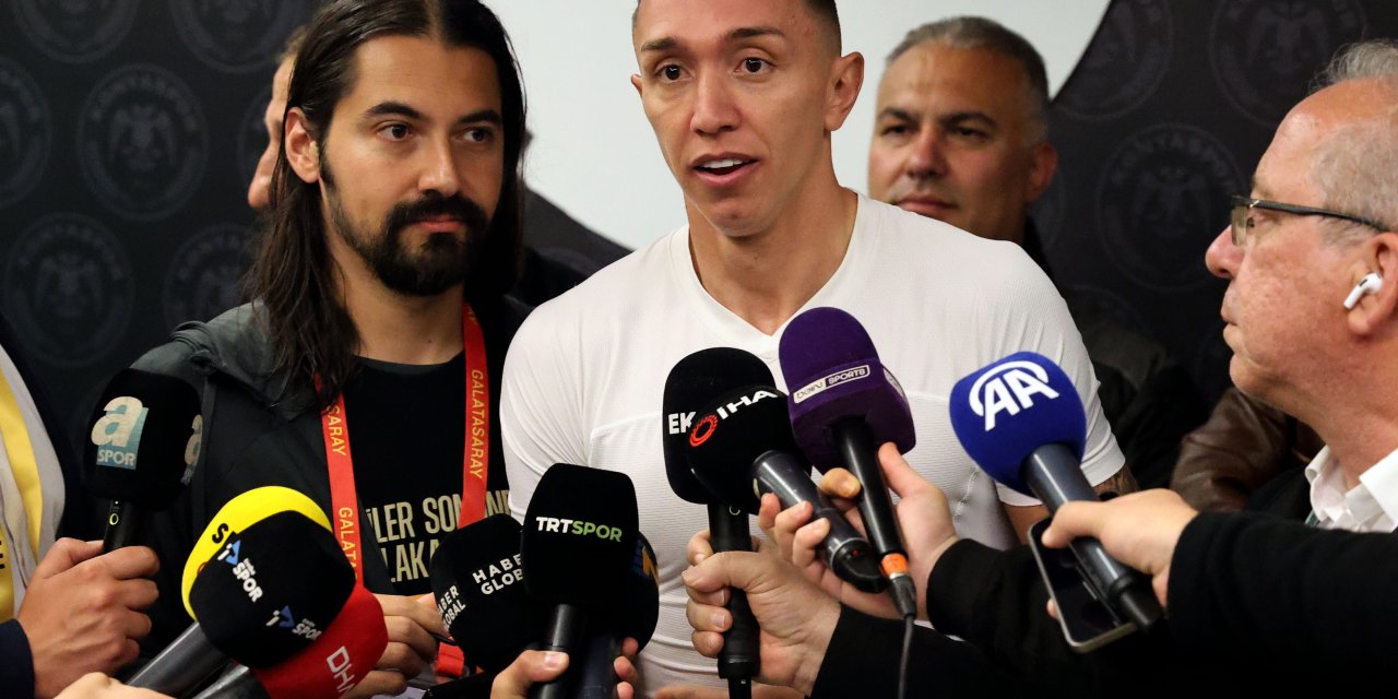 Fernando Muslera: "13 senede, 17 kupam var"