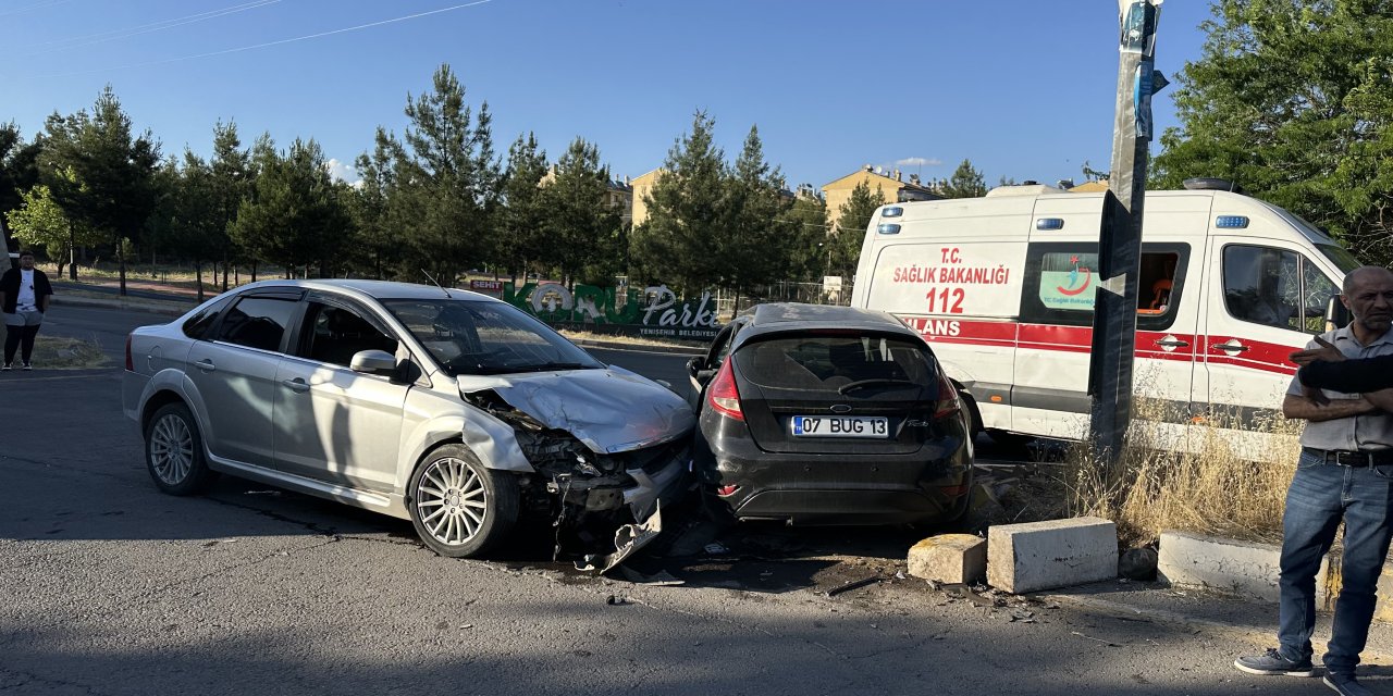 Diyarbakır’da kaza: 2’si çocuk 7 yaralı
