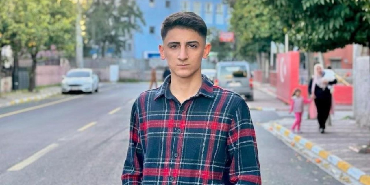 Adana'da 17 Yaşındaki Genç Alacak Yüzünden Öldürüldü