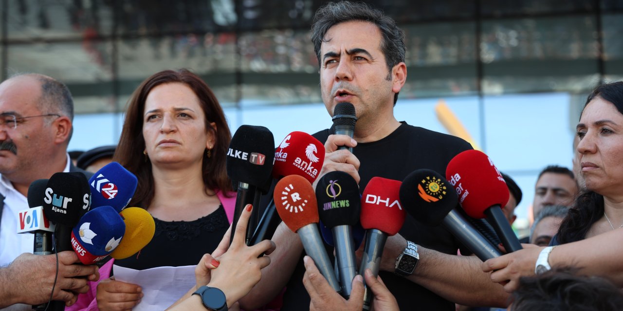 Diyarbakır’da DEM Parti’den ‘kayyum’ açıklaması