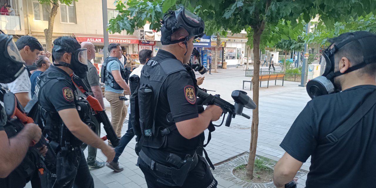 Siirt’te izinsiz "kayyum" açıklamasına müdahale