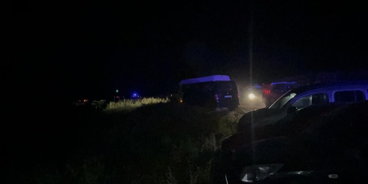 Artvin'de bir teknenin batması sonucu 1'i ağır 5 kişi yaralı