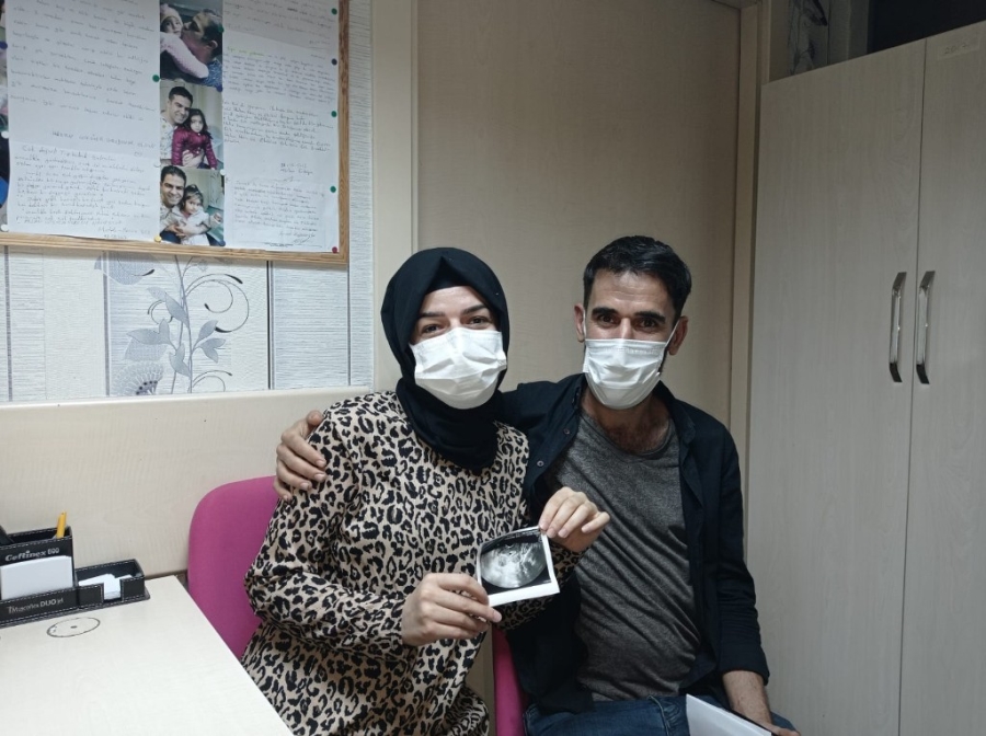 15 yıllık çocuk hasreti 3'lü tedavi ile sona erdi
