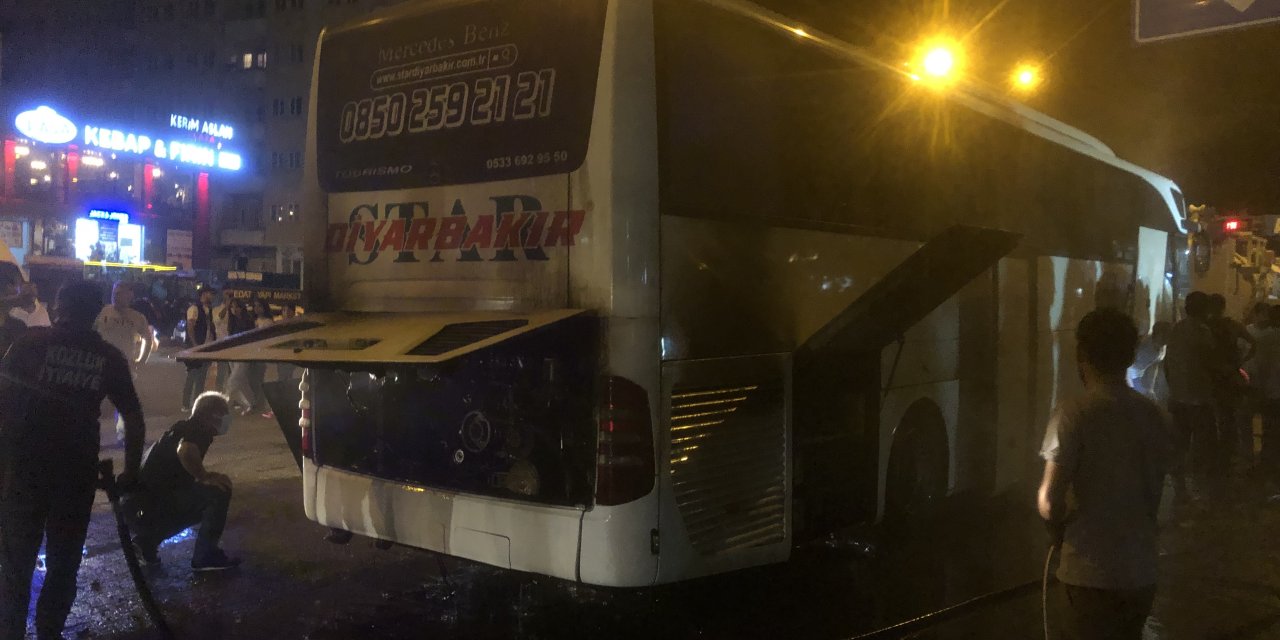 44 yolcusu olan Batman’da yolcu otobüsü yandı