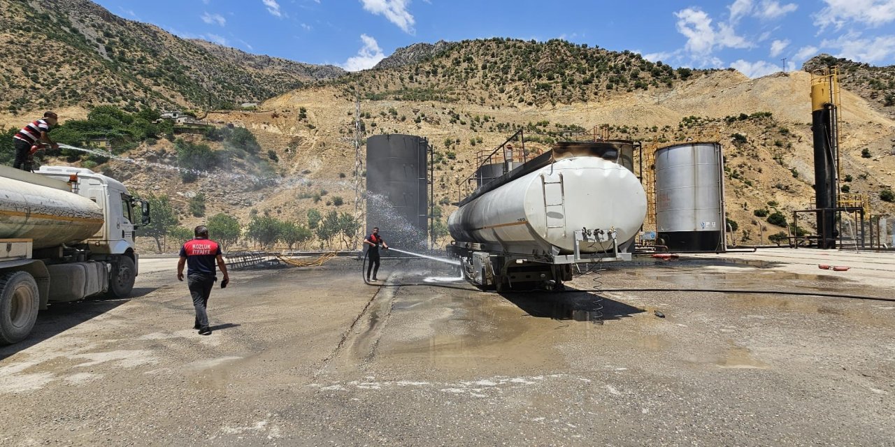 Batman'da yürekleri ağza getiren yangın: İki petrol kuyusunda patlama