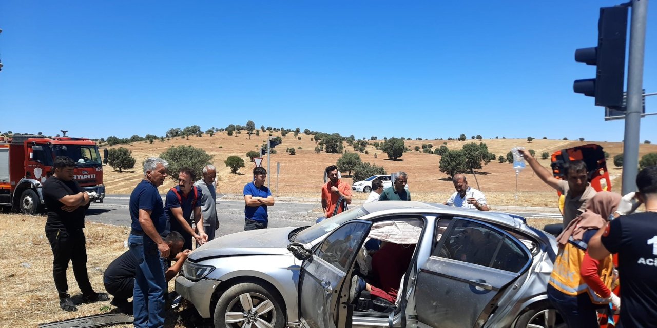 Mardin’de trafik kazası: 1’i ağır, 5 yaralı