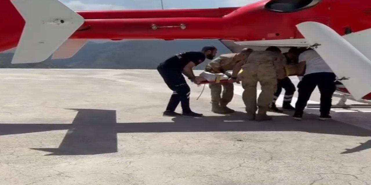 Beytüşşebap Hastanesi'nden Şırnak'a Helikopter Ambulansla Nakil Gerçekleştirildi