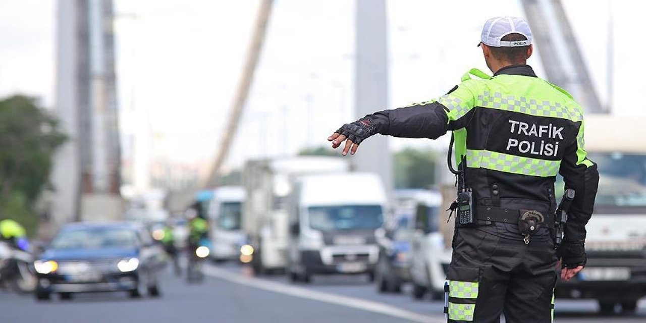 Bakan Yerlikaya: Trafik Denetimlerinde 2 Milyon Araç Kontrol Edildi, 441 Bin İşlem Yapıldı