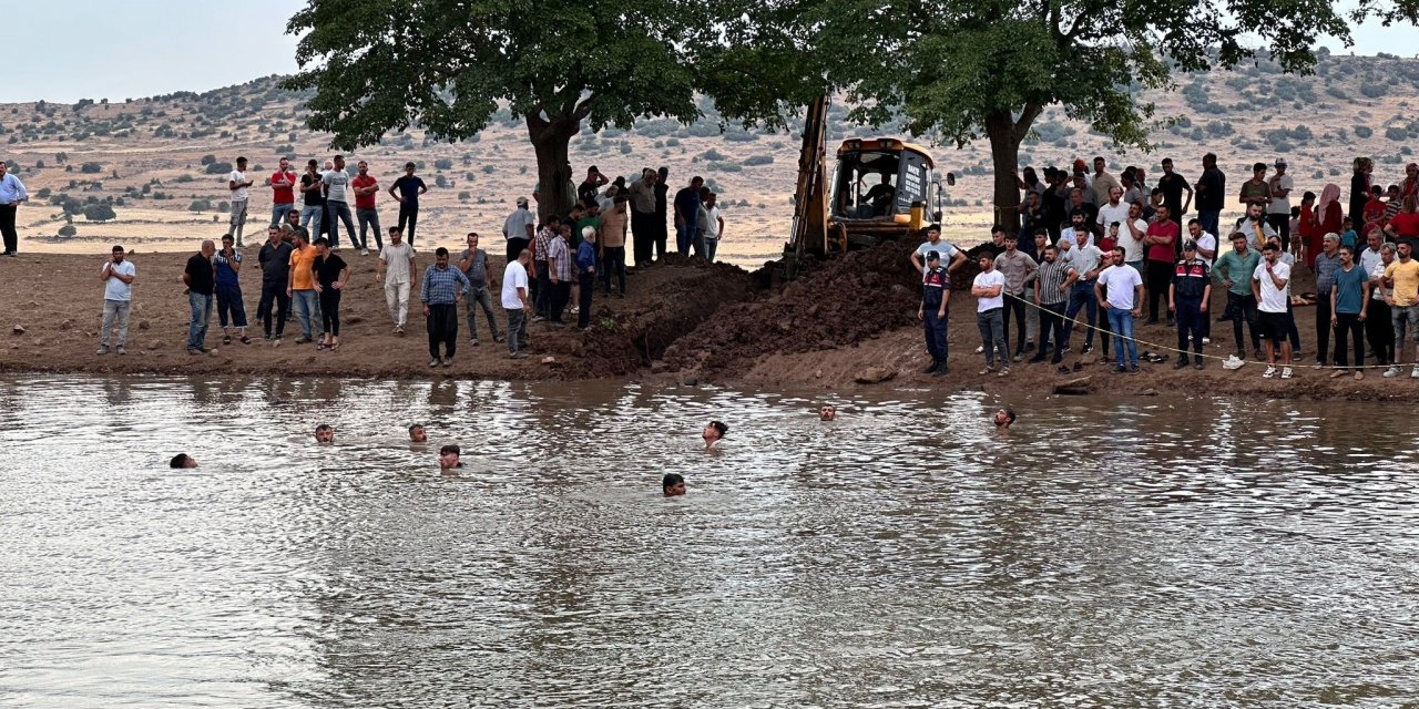 Gaziantep'te gölette boğulan 2'si kardeş 3 kişi defnedildi