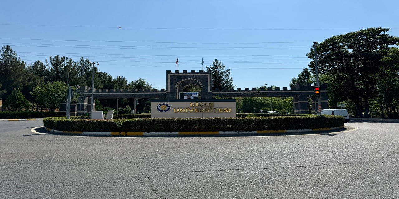 Dicle Üniversitesi Hastanesi'nde 74 kişi zehirlendi
