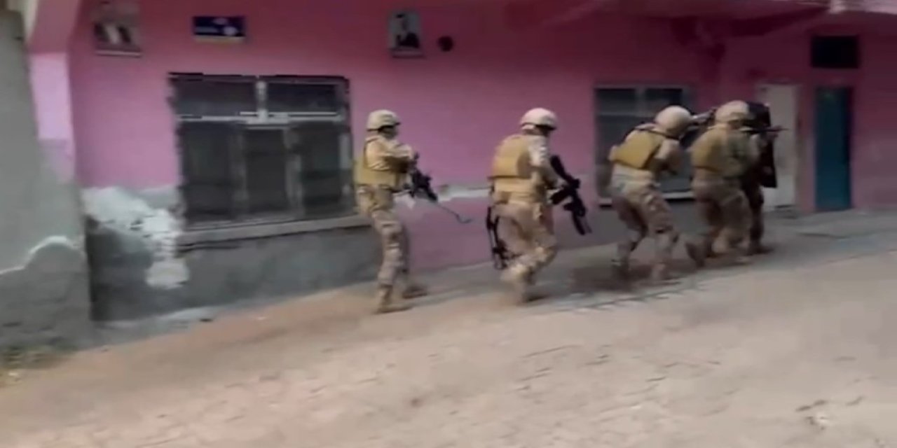 Şırnak dahil 78 ilde düzenlenen operasyonlarda 2 bin 656 şüpheli yakalandı