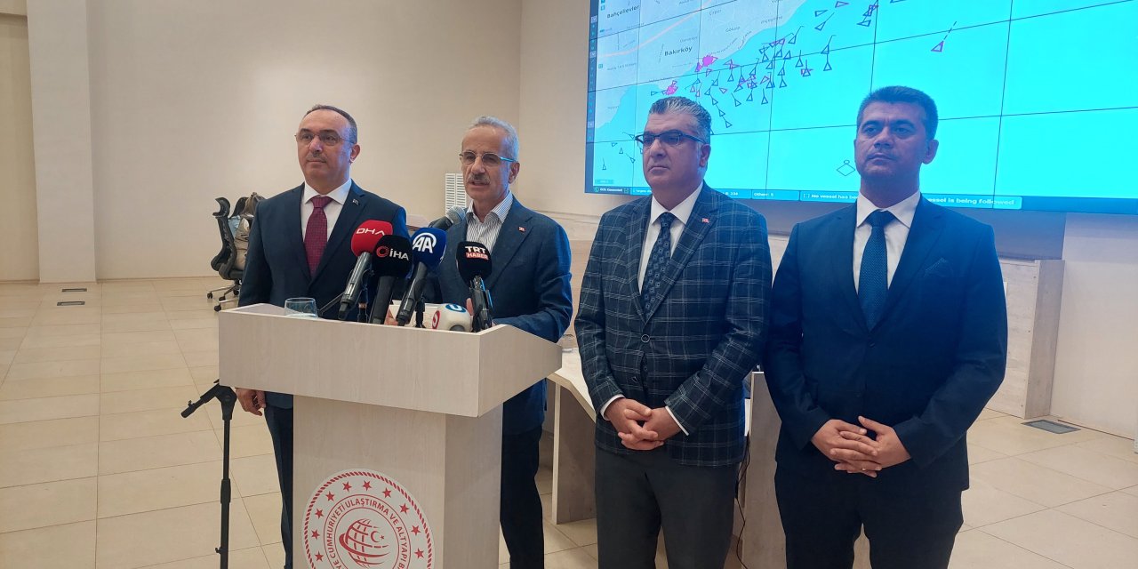 Bakan Uraloğlu'ndan, uluslararası kaynaklı yaşanan internet problemiyle ilgili ilk açıklama