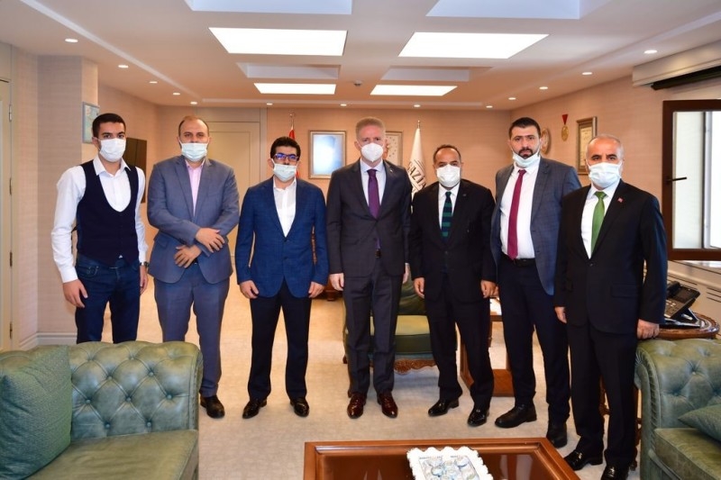 Arap İş Adamlarından 10 Bin Fidan Bağışı