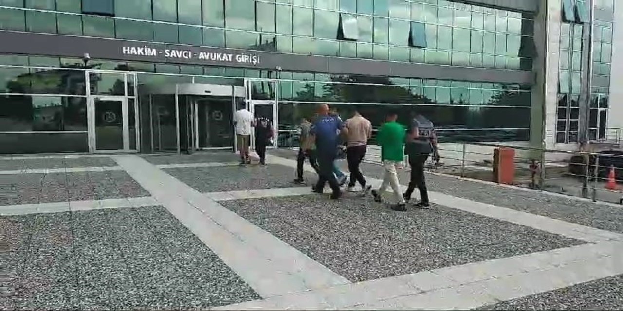 Bolu'da Sahte Altınla Dolandırıcılık: 80 Bin Liralık Vurgun Yapan 4 Kişi Tutuklandı