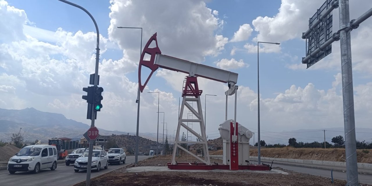 Şırnak’ta Petrol Anıtı Heyecanı: Ama Ekonomik Katkılar Nerede?