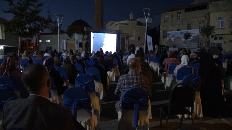 BAKAN SOYLU, SİİRT'TE VATANDAŞLARLA BİRLİKTE 'IŞIK HADİSESİNİ' İZLEDİ