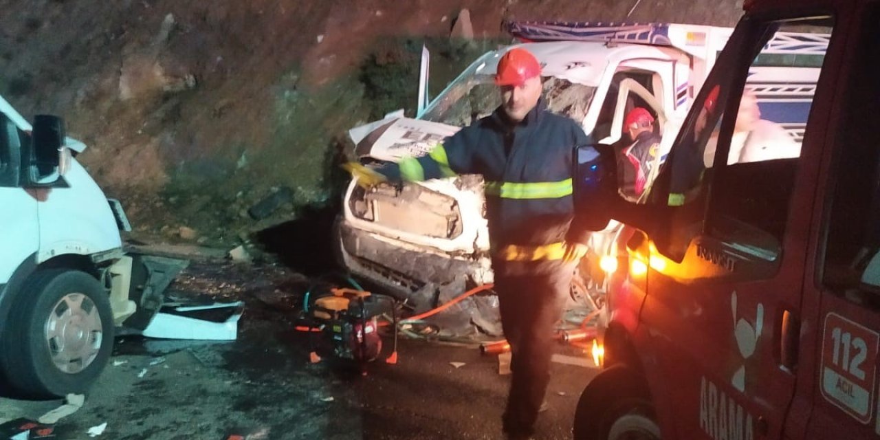 Mardin'de korkunç trafik kazası: 1 ölü, 3 yaralı