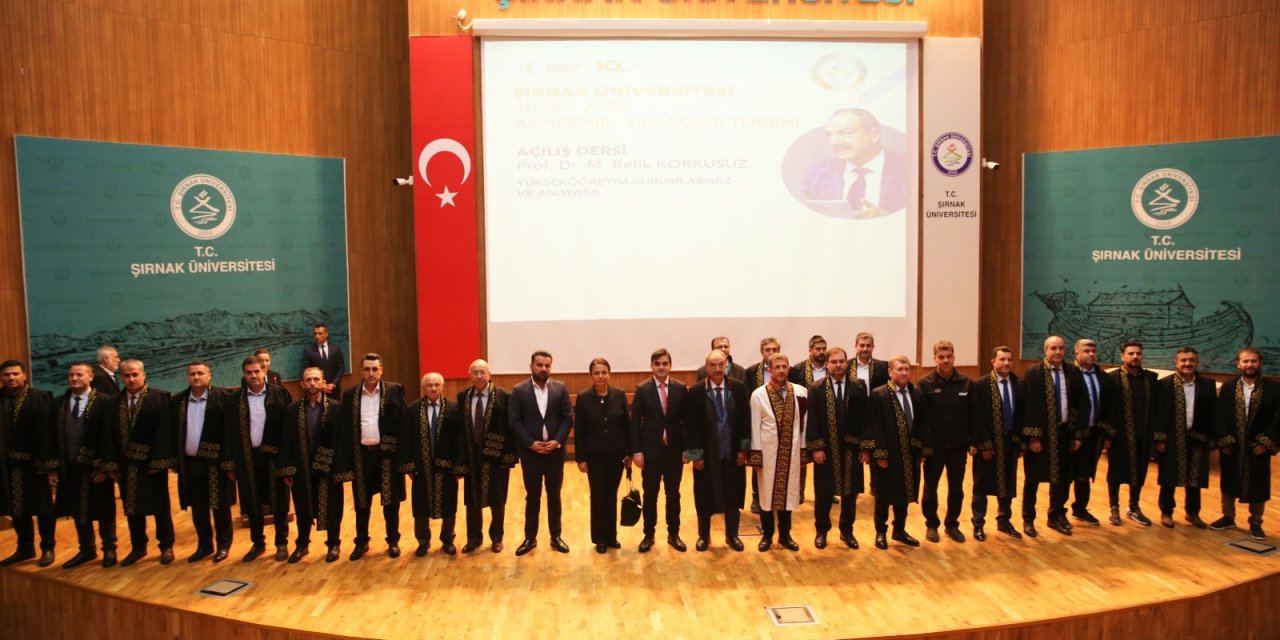 Şırnak Üniversitesi'nde görkemli akademik yıl açılışı