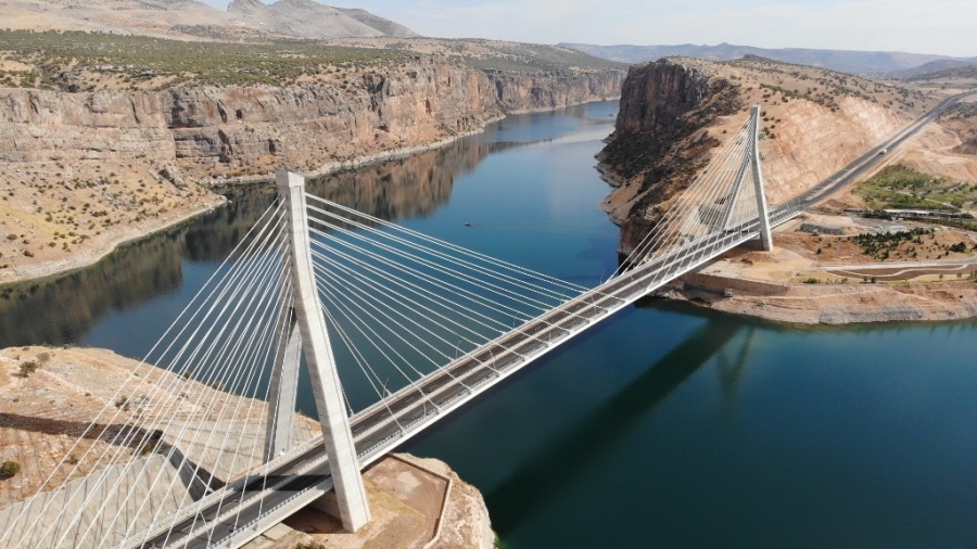 NİSSİBİ KÖPRÜSÜ’NDEN 3,5 MİLYON ARAÇ GEÇTİ