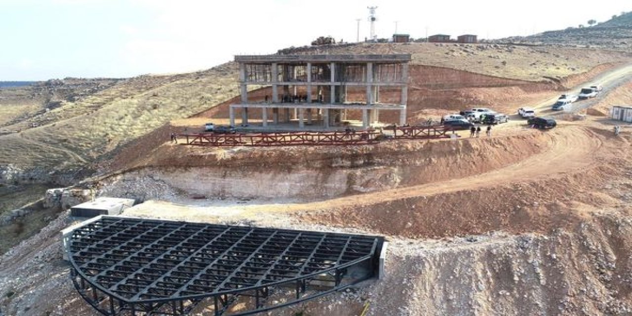 Şırnak'ın Cazibe Merkezi Olmaya Aday: Cehennem Deresi Cam Teras Projesi Hız Kesmeden Devam Ediyor