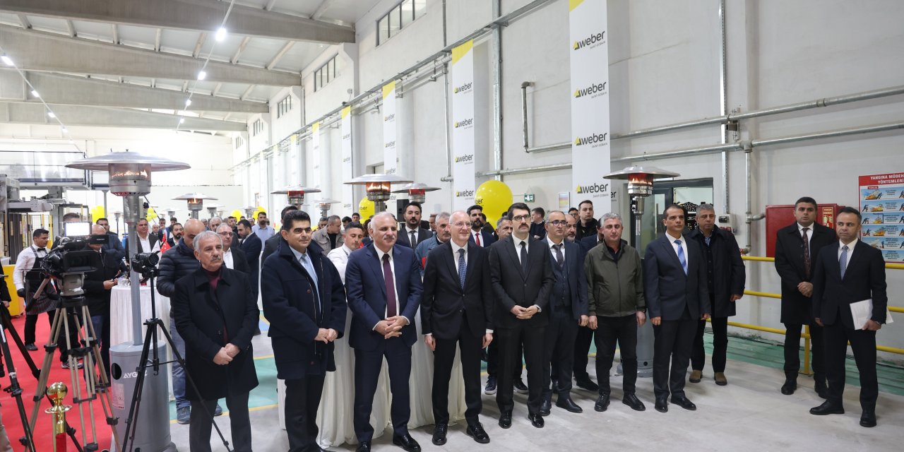 Diyarbakır'da 200 Bin Ton İnşaat Malzemesi Üretecek Fabrika Açıldı
