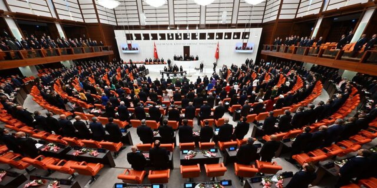 TBMM Plan ve Bütçe Komisyonunda, 2025 Yılı Merkezi Yönetim Bütçe Kanunu Teklifi kabul edildi