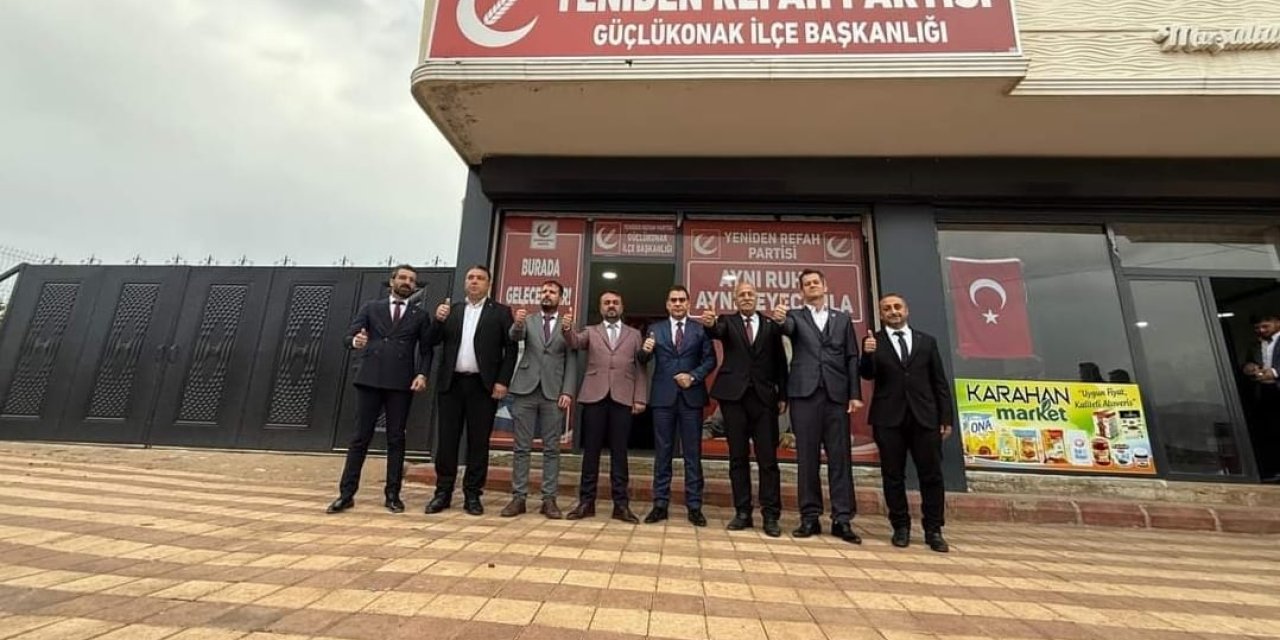 Yeniden Refah Partisi, Güçlükonak İlçe Başkanlığı Bürosu geniş bir katılımla açıldı