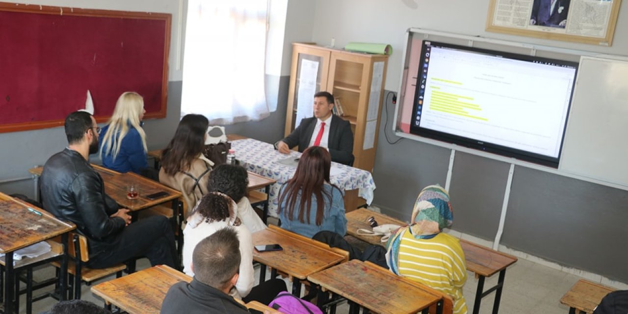 Cizre Milli Eğitim Müdürü proje tanıtım toplantısına katıldı
