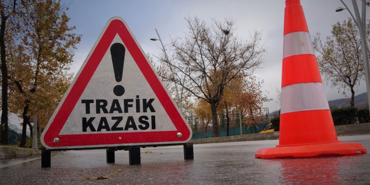 Elazığ'da trafik kazası: 1 ölü, 4 yaralı