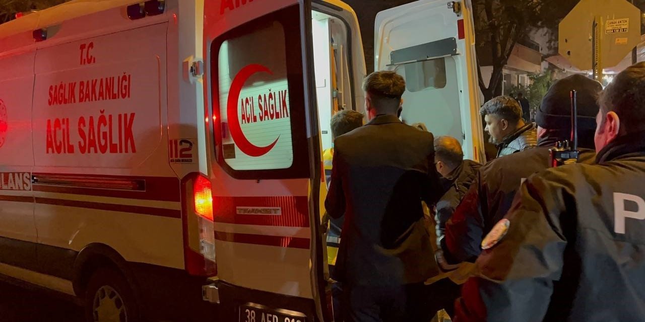 Düğünde iki grup arasında bıçaklı kavga: 1 yaralı