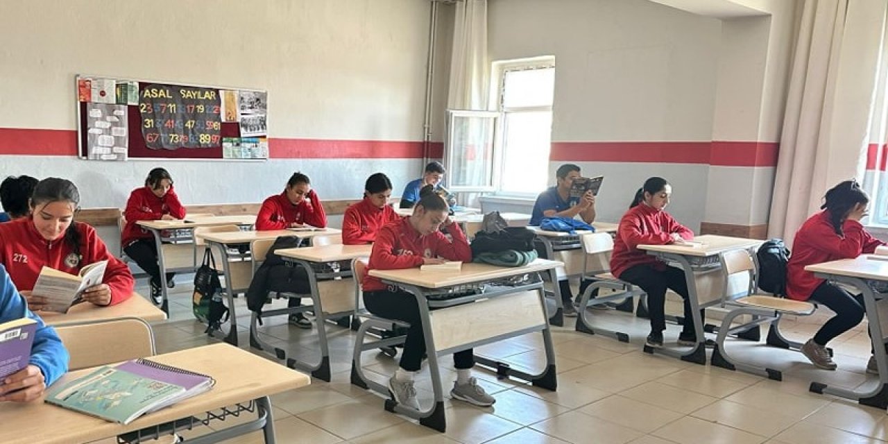 Cizre’de "Her Okur Bir Lider" projesi devam ediyor