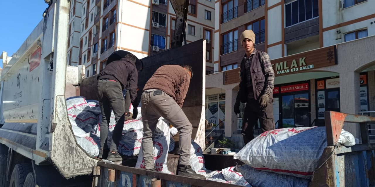 Şırnak’ta 5 Bin Aileye Kömür Yardımı Başladı