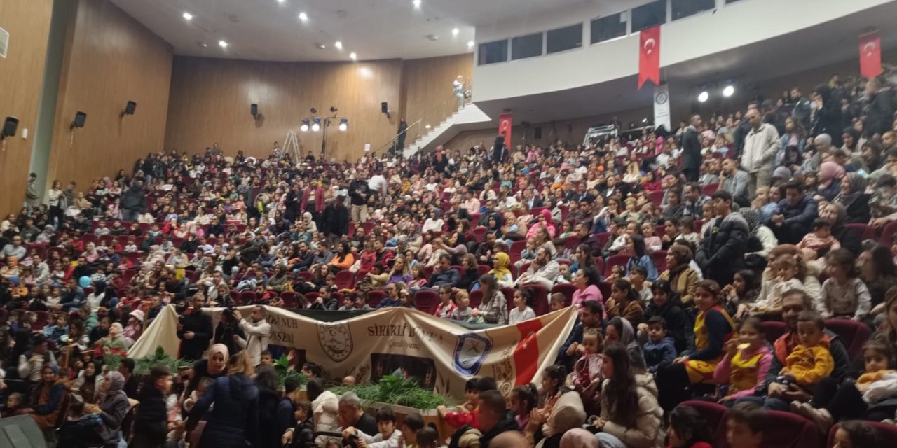 Şırnak'ta Çocuklar "Sihirli Dünya" ile Büyülendi