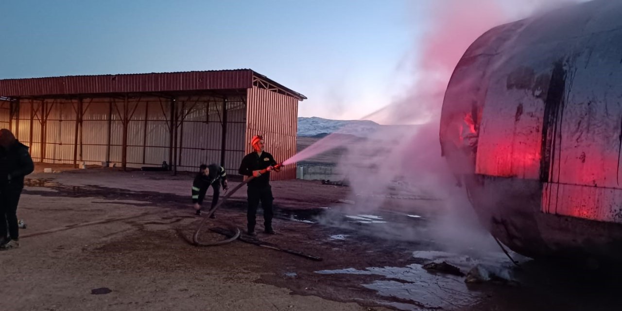 Petrol istasyonu deposunda yangın paniği