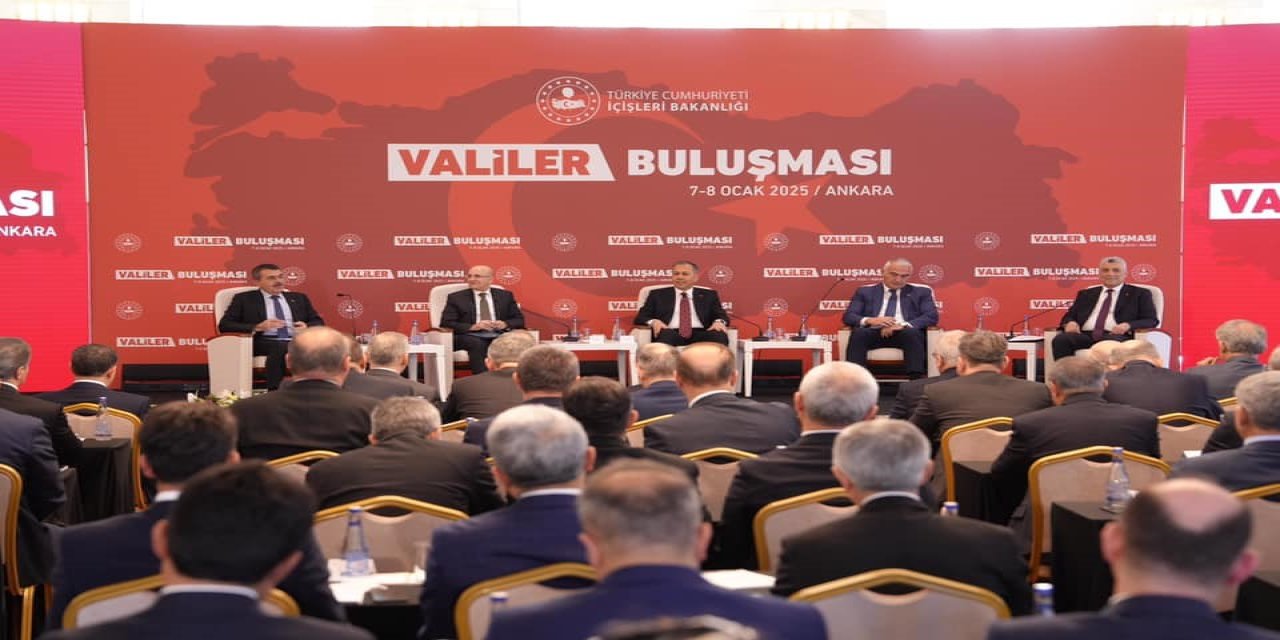 Şırnak Valisi Birol Ekici, 81 ilin valilerinin katılımıyla gerçekleştirilen Valiler Toplantısı'na katıldı