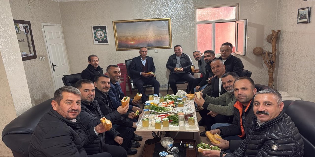 Silopi’de 27 yıl sonra buluşan lise mezunlarından anlamlı mesaj