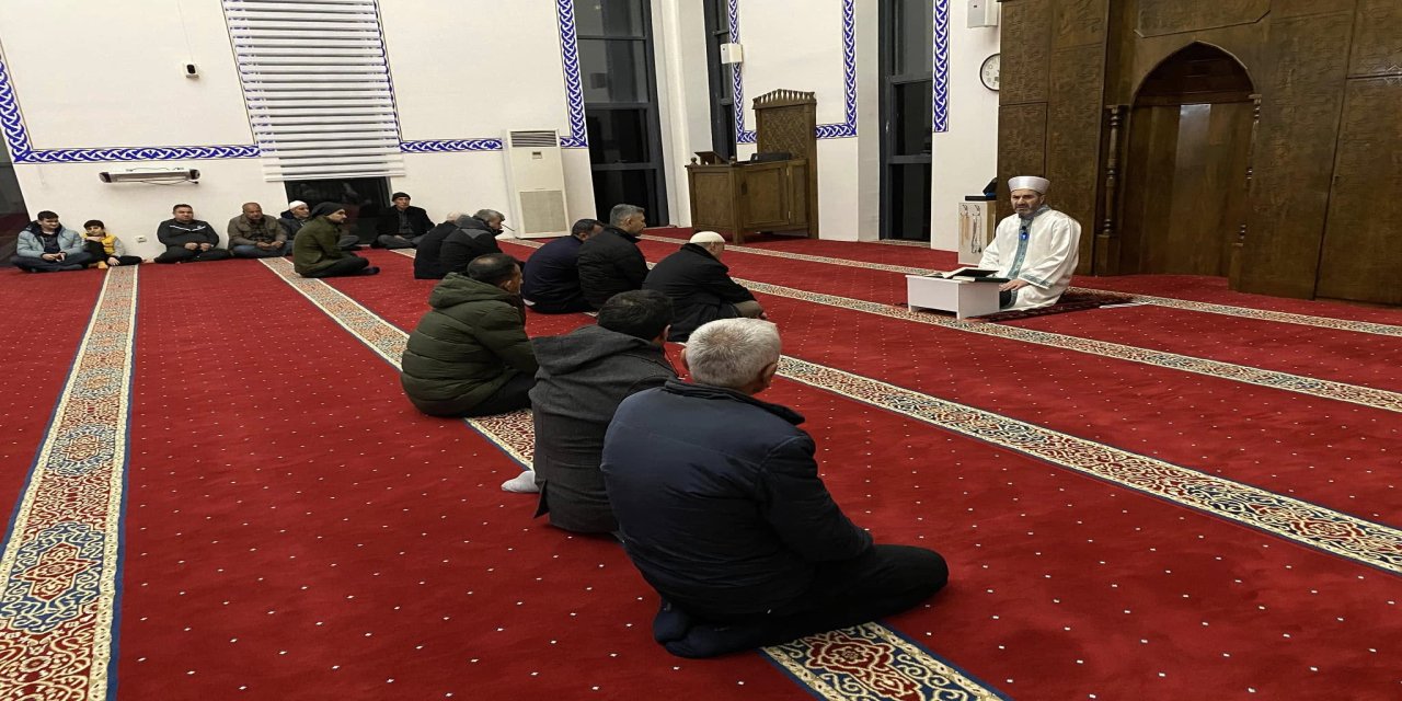 Silopi’de sabah namazı buluşması ve çorba ikramı