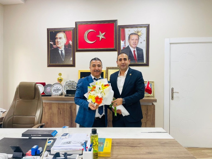 CİZRE DEVLET HASTANESİ İDARİ VE MALİ İŞLER MÜDÜRLÜĞÜNDE BAYRAK DEĞİŞİMİ