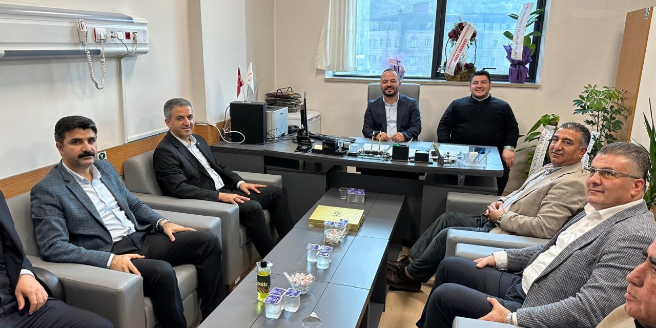 Memur-Sen’den Uludere Hastane Müdürüne Ziyaret