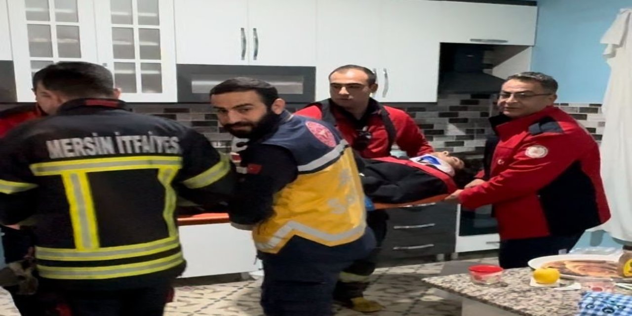 Mersin'de 3. kattan havalandırma boşluğuna düşen çocuk ağır yaralandı