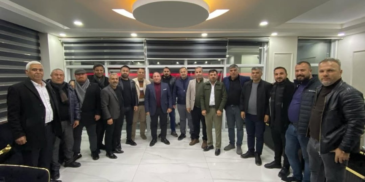 Muhtarlardan Silopi maçı öncesi Cizre Botan Spor Kulübüne anlamlı ziyaret