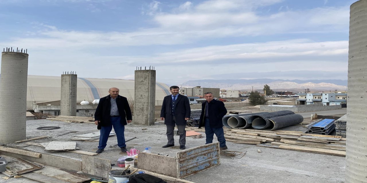 Silopi Müftüsü, cami inşaatında incelemelerde bulundu