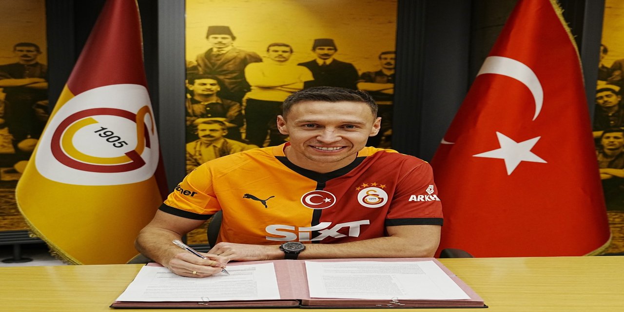 Przemyslaw Frankowski resmen Galatasaray'da