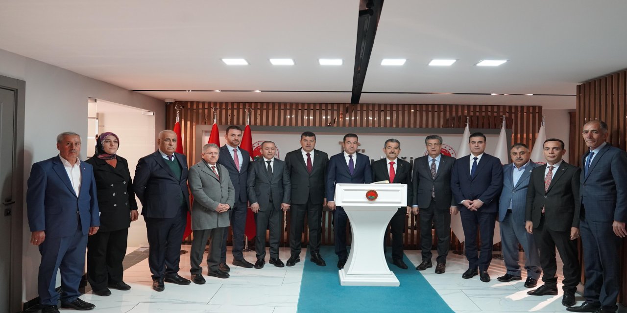 Şırnak ve Zaho Valileri Habur Sınır Kapısı'ndaki sorunları görüşmek için bir araya geldi